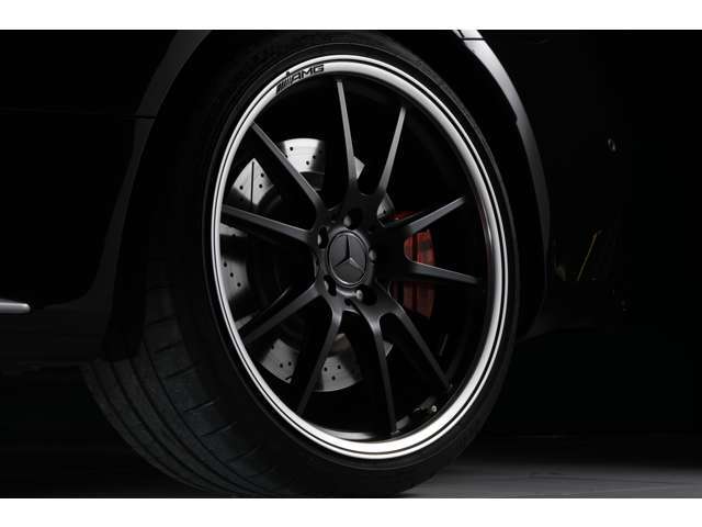 リア AMG20インチホイール。