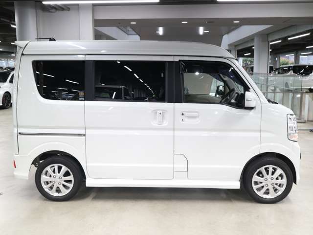 毎日新規物件入庫！3500台の高品質車をぜひとも、ご自身の目で直接ご覧になって、ご実感下さい、自身を持ってお勧めいたします。