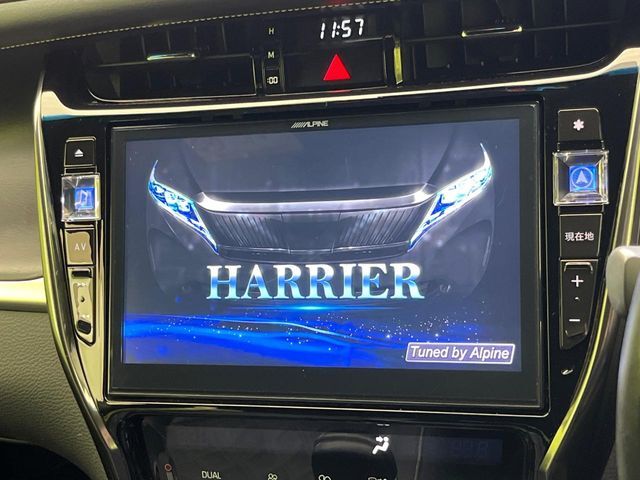 【BIG-X10インチナビ】人気の大画面BIG-Xナビを装備。専用設計で車内の雰囲気にマッチ！ナビ利用時のマップ表示は見やすく、テレビやDVDは臨場感がアップ！いつものドライブがグッと楽しくなります♪