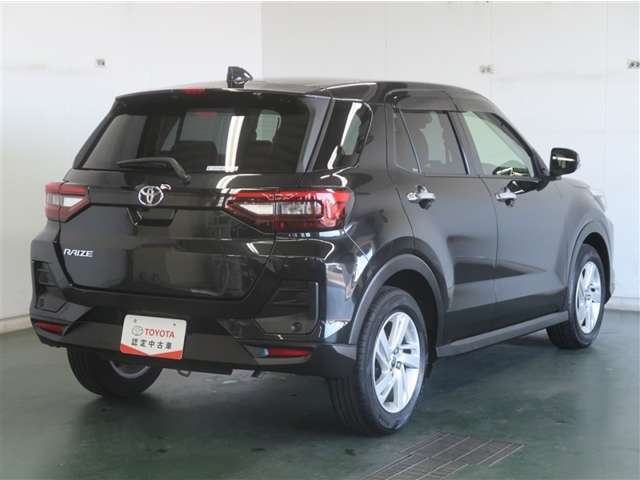 荷物をたっぷり載せて広々ドライビング♪夏でも冬でも、アウトドアやショッピングを思い切り楽しみましょう！