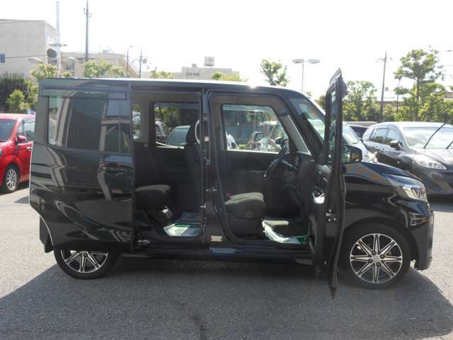 電車をご利用の際は、つくばエクスプレス【六町駅】または、東武スカイツリーライン【五反野駅】が最寄り駅になります。駅に着きましたらフリーダイヤル　0078-6002-840360　にお電話ください。お迎えに参ります。