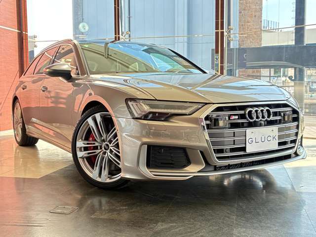 RS6では過激すぎるが、スポーツ走行も楽しみたいのであれば、S6はお勧めですよ。