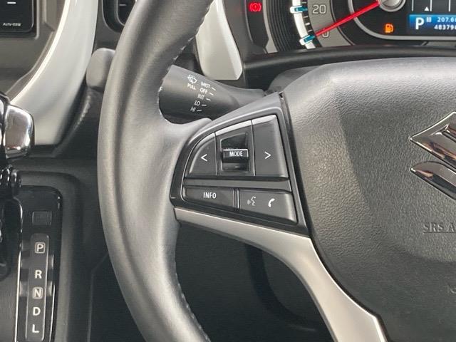 【　ステアリングスイッチ　】手元のスイッチでナビ操作が可能です！！非常に便利な機能です。取り付けのナビによってはオプション設定となっております！詳しくはスタッフまで♪