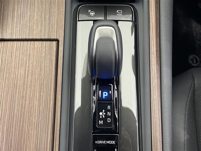 【　シフト　】シフトも操作しやすく快適なドライブを楽しんでいただけます♪