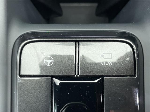 全国から厳選されたお車を展示しております。ご希望の在庫を店頭で検索することも可能ですので、お気軽にご相談ください！