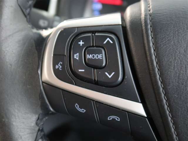 ドライバーに寄り添う快適な操作フィールをもたらすステアリングです。