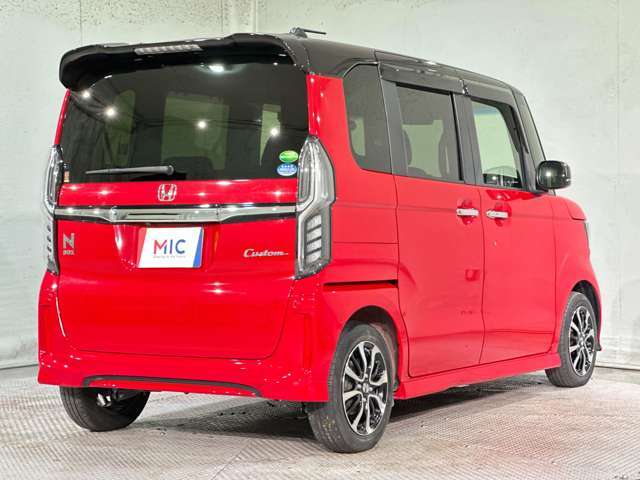 お近くの方はぜひご来店を♪ 車検付のお車はご試乗も可能ですので装備や状態をしっかりとご確認頂けます。