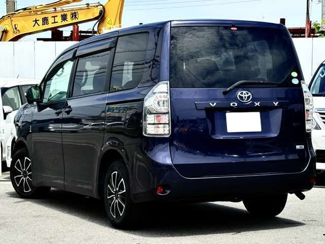 【全車内装外装仕上げ済み】当店では入庫時に徹底的に中も外もキレイに隅々まで仕上げております！見てがっかりはさせません。是非現車確認にお越し下さいませ