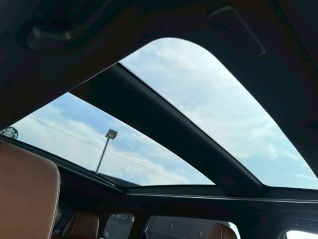 ご来店頂く全てのお客様をスタッフ一同笑顔で、お出迎えさせて頂きます。　些細なことでも構いませんので、ご連絡をお待ちしております。　　お問い合わせ電話番号は、0567-33-2088までお願い致します。