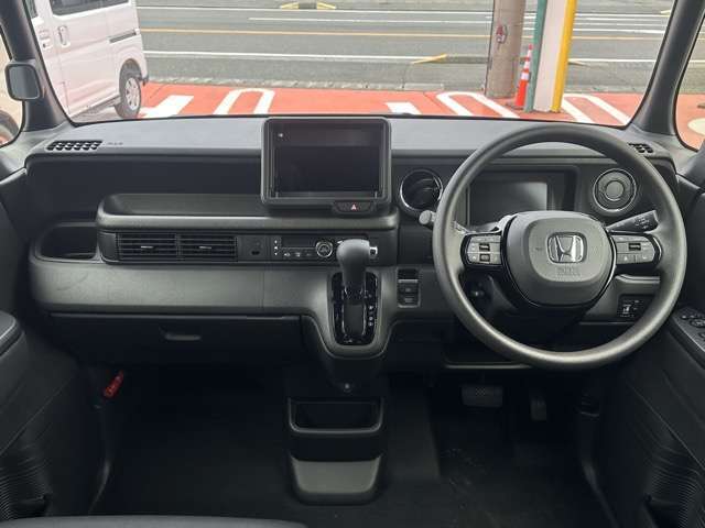 ★修復歴車一切ありません！それどころか、弊社の仕入在庫につきましては、フェンダー、ボンネット、ドアパネル等の交換歴、修理歴のある車両は基本的に仕入れを行いませんので高品質な車両のみ在庫で揃えています！