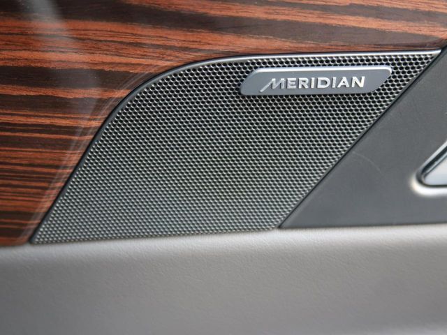 【MERIDIANデジタルサウンドシステム】コンサートのような臨場感溢れる音響空間を実現します。MERIDIANは英国のプレミアムオーディオブランドです。どうぞ店頭にてご体感ください。