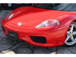 ボディカラーはロッソコルサです。