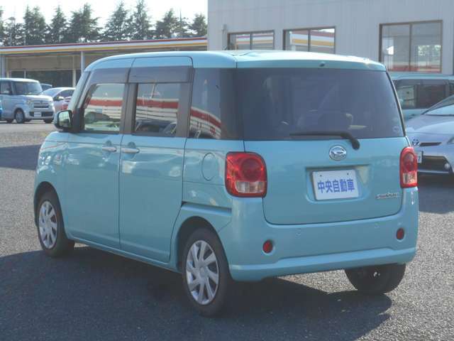板金・塗装工場も併設しております。最新の設備と技術でプロの職人が対応いたします