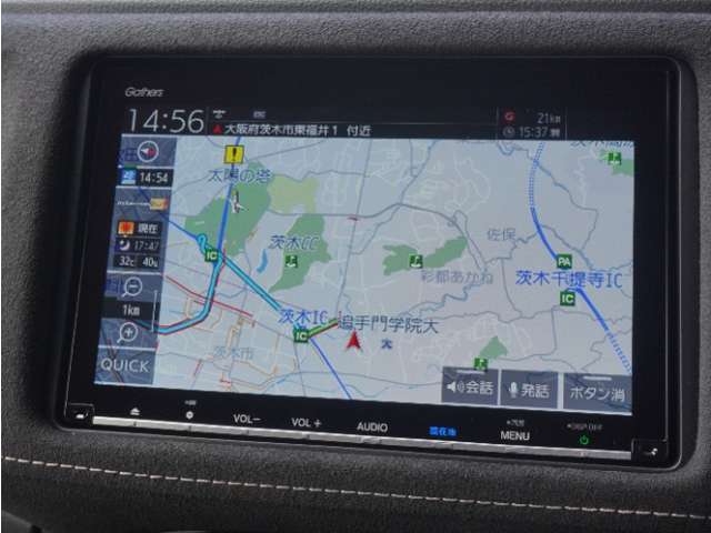 ◆ホンダ純正8インチメモリーナビ（VXM-217VFEi)が装着されています。◆初めての場所もナビゲーションがご案内！楽しい旅行をサポートします。