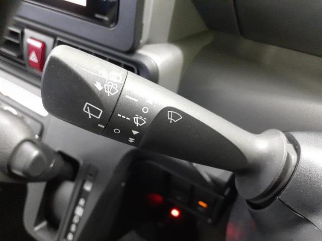 国産車から輸入車まで多様なお客様のニーズのお応えできるように、全国規模で豊富な在庫展開！車のことならWECARSへ！