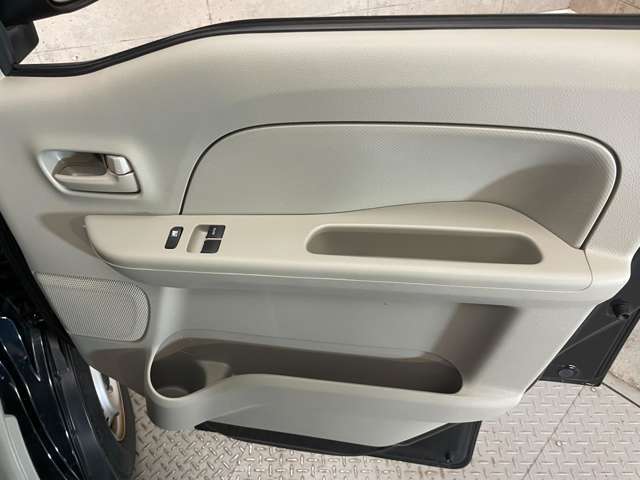 ★展示前点検★全車展示前に必ず事前点検を実施しています。保安基準に基づく点検と装備品の動作確認、走行テストも実施しています！どんなに希少なお車でもこの基準をクリアできないお車は展示しません。