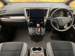 グループ総在庫数約30，000台！！全国の系列店からメーカー・車種問わずご紹介出来るので、あなたにピッタリのお車が見つかるはずです♪まずはお問い合わせ下さい☆