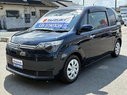 左ドアは電動スライドドアで