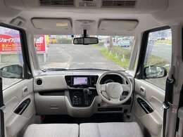 車内室内，専門業者クリーニング清掃済みですので、清潔感◎です！