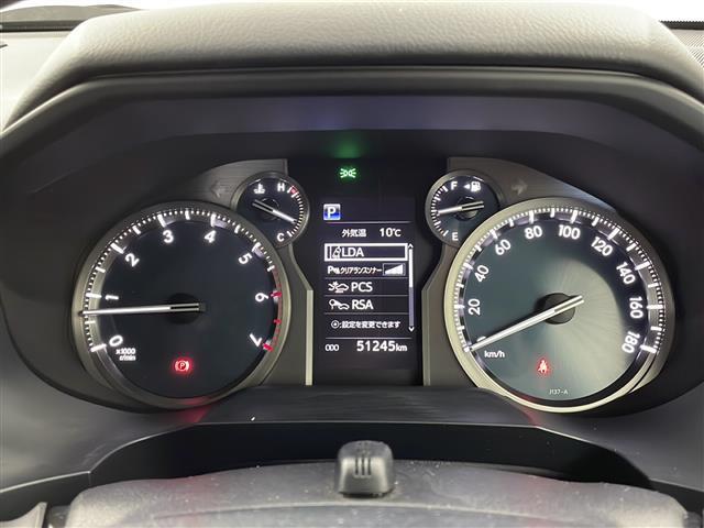 【スピードメーター】メーターがシンプルで見やすく運転しやすいですね！