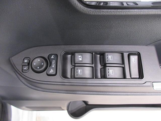 中古車は一物一価、同じようなお車でも、整備状況、外内装の状態など様々です。