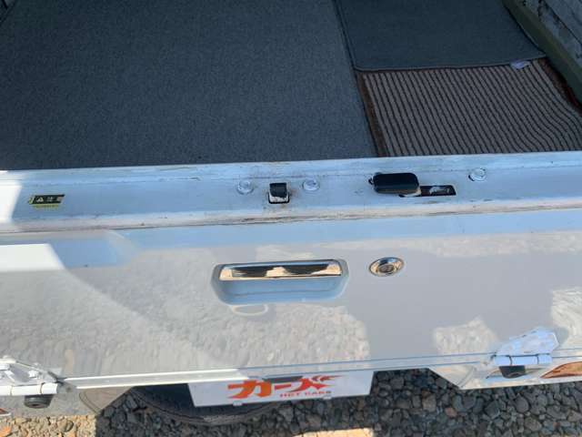 ホットカーズ　新潟県長岡市十二潟町963-2　090-8854-7449