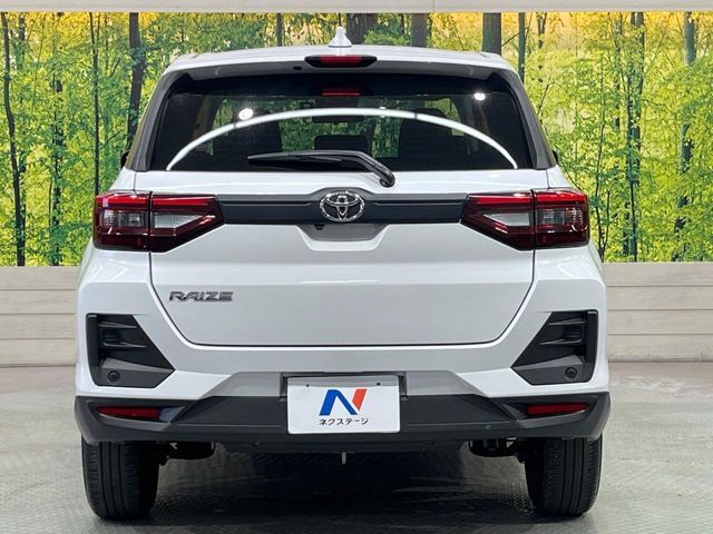 安心の最長10年・走行無制限保証（有償）をご用意。保証内容も充実はもちろん、無料点検＆オイル交換や、年中無休の全国・24時間ロードサービスも付帯されておりますのでご安心下さい。