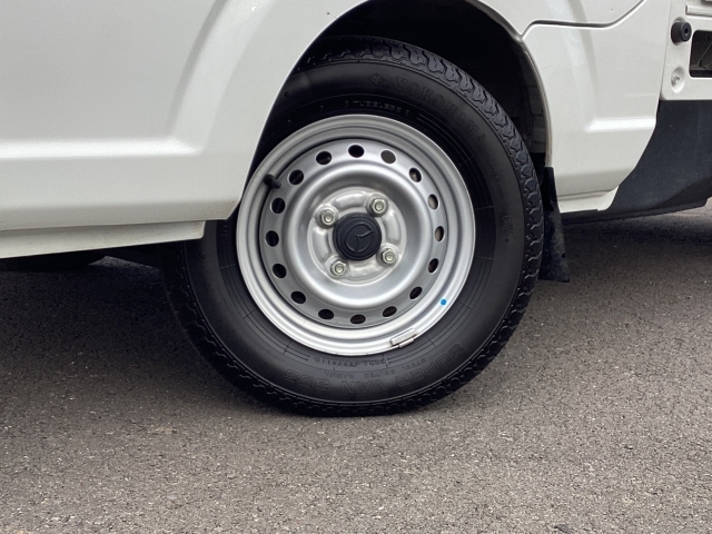 タイヤサイズは145/80R12です！