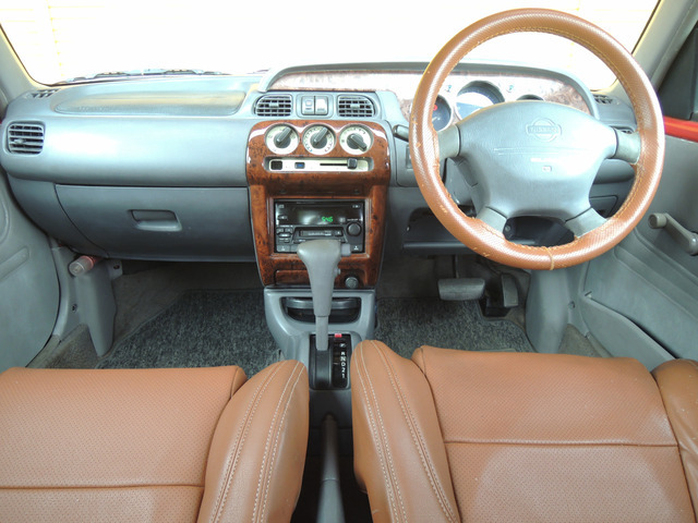 スタッフ一同、親切・丁寧・分かりやすい対応を心がけております。お気軽にお尋ねください