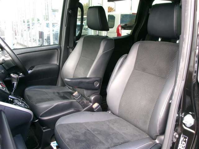 助手席側です。