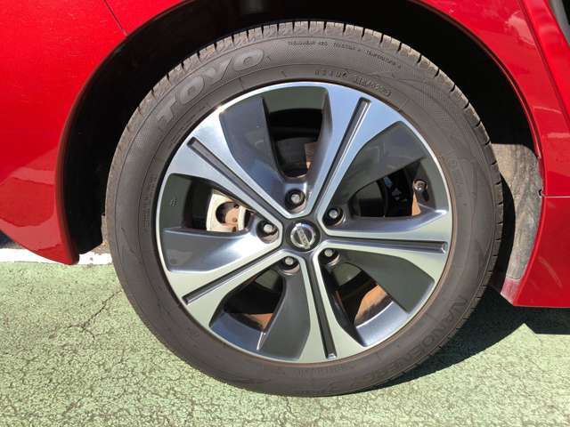 215/50R17純正アルミホイール・タイヤ