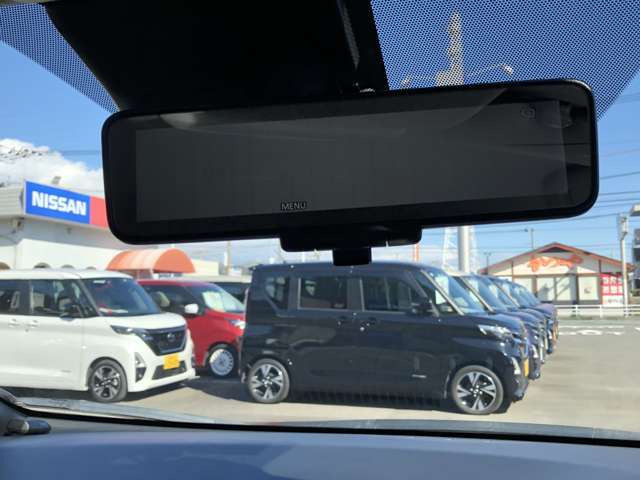 インテリジェント ルームミラー◎掲載後すぐに販売が決まってしまう場合もございますのでご来店前にお電話でご予約を頂ければ幸いです。