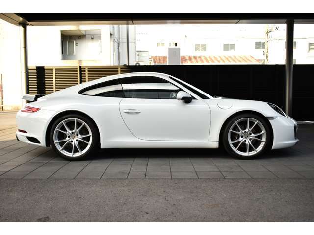 現車確認はもちろん可能です！スムーズにご案内するにあたり事前にお電話いただければ営業スタッフがご案内致します！詳細は無料お電話『0078-6002-843042』まで！