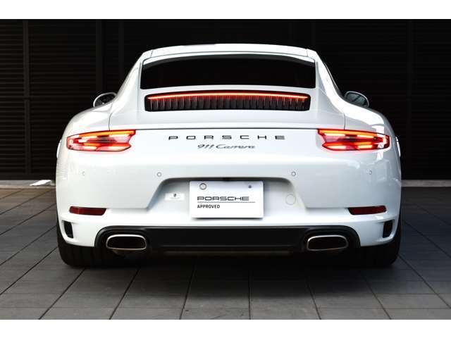 111項目の点検整備を実施！全てポルシェ純正部品を使用、保証期間中は走行距離無制限となります！詳細は無料お電話『0078-6002-843042』まで！