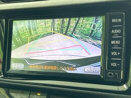 【バックカメラ】駐車時に後方がリアルタイム映像で確認できます。大型商業施設や立体駐車場での駐車時や、夜間のバック時に大活躍！運転スキルに関わらず、今や必須となった装備のひとつです！