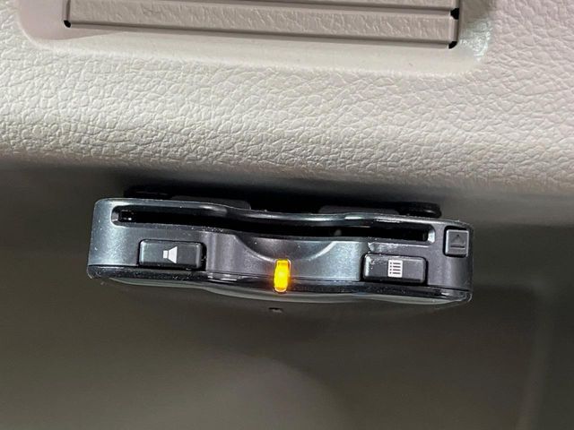 【ETC】高速道路の料金所をストレスなく通過！話題のスポットやサービスエリアに多い「スマートIC」利用時は必須のアイテムです。当店でセットアップを実施、ご納車当日からすぐにご利用いただけます！
