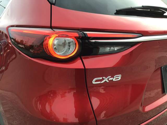 人気のLEDライト！！夜間走行が明るくて楽になりますね！