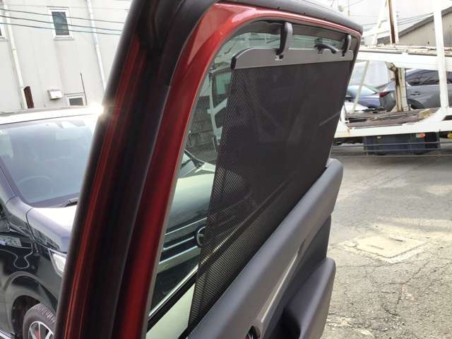 サンシェード付き