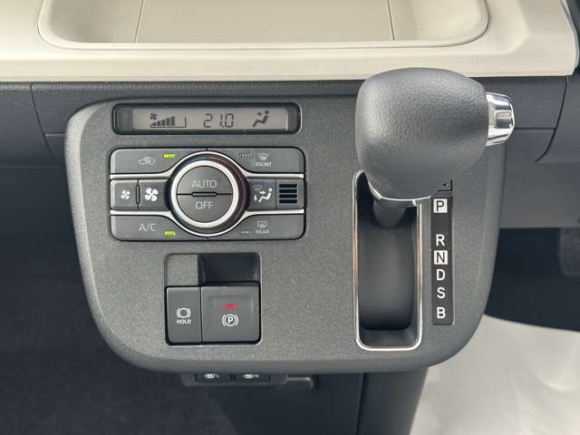 ★料金のお支払いは納車日の前日迄で大丈夫です！契約後最長3ヶ月まで当社にて保管できます。欲しい車が在庫である時がお買い得です！在庫の確保はお早めに！