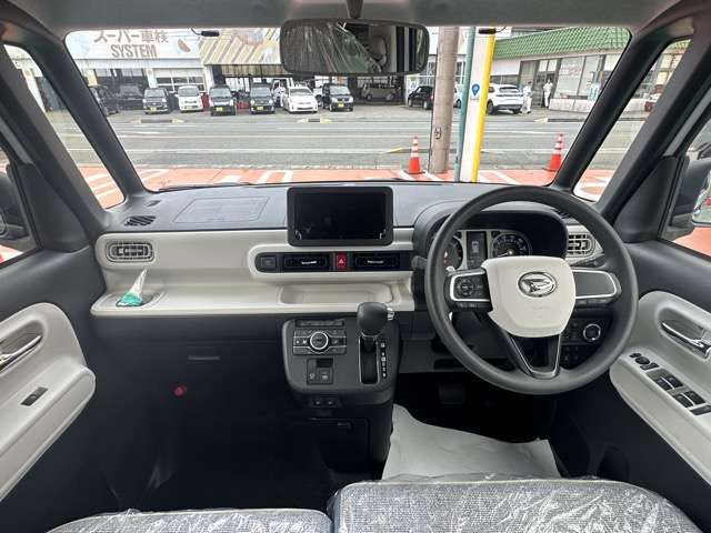★修復歴車一切ありません！それどころか、弊社の仕入在庫につきましては、フェンダー、ボンネット、ドアパネル等の交換歴、修理歴のある車両は基本的に仕入れを行いませんので高品質な車両のみ在庫で揃えています！