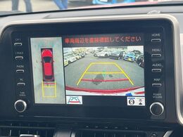 【パノラミックビューモニター】専用のカメラにより、上から見下ろしたような視点で360度クルマの周囲を確認することができます☆死角部分も確認しやすく、狭い場所での切り返しや駐車もスムーズに行えます。