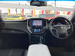 ★インパネまわりも黒色となっていて車体と統一感があります！★