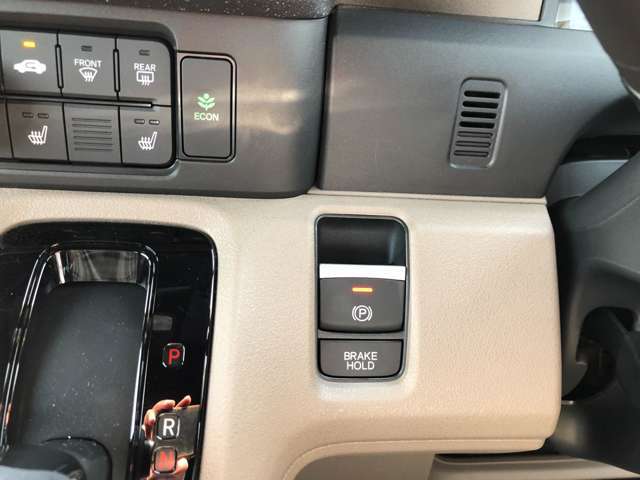 電子パーキングブレーキ搭載