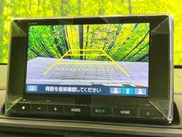 【バックカメラ】駐車時に後方がリアルタイム映像で確認できます。大型商業施設や立体駐車場での駐車時や、夜間のバック時に大活躍！運転スキルに関わらず、今や必須となった装備のひとつです！