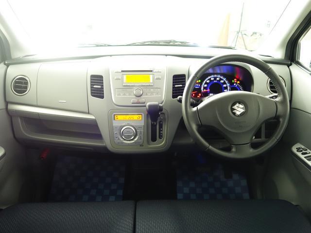 キッズスペースは広くとってございますのでお子様連れの方もお気軽にご家族でご来店ください