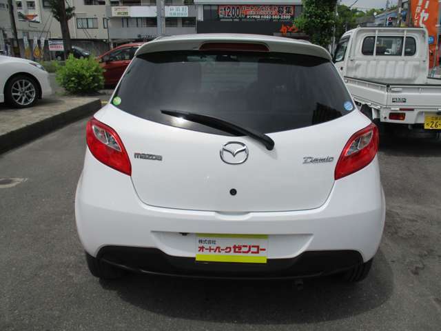 ★入庫した全車にボディー磨きを実施します。納車前にももう一度磨きます！お車はいつでもピッカピッカです！！★