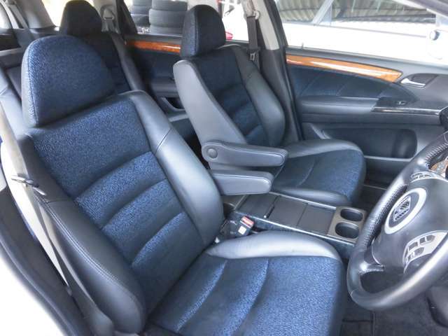 運転席は状態良好です！