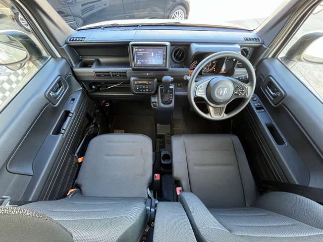 禁煙車は、タバコの嫌な臭いやヤニ汚れがなく、常にクリーンな車内空間が保たれています。小さなお子さんやタバコが苦手な方も安心して乗れますね。