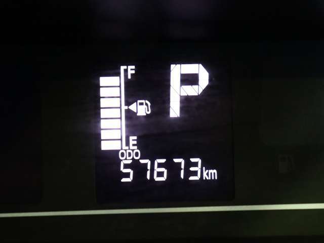 【車屋】として、長く車業界に従事した経験豊富なスタッフが多数在籍しております。