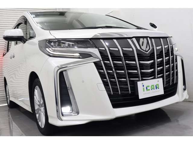 【安心と品質へのこだわり】ありがちなキズやヘコミなども、アイカーグループの板金・美装スタッフが丁寧にリペアして納車いたします。中古車だからこそ「安心」と「品質」に徹底してこだわっています。